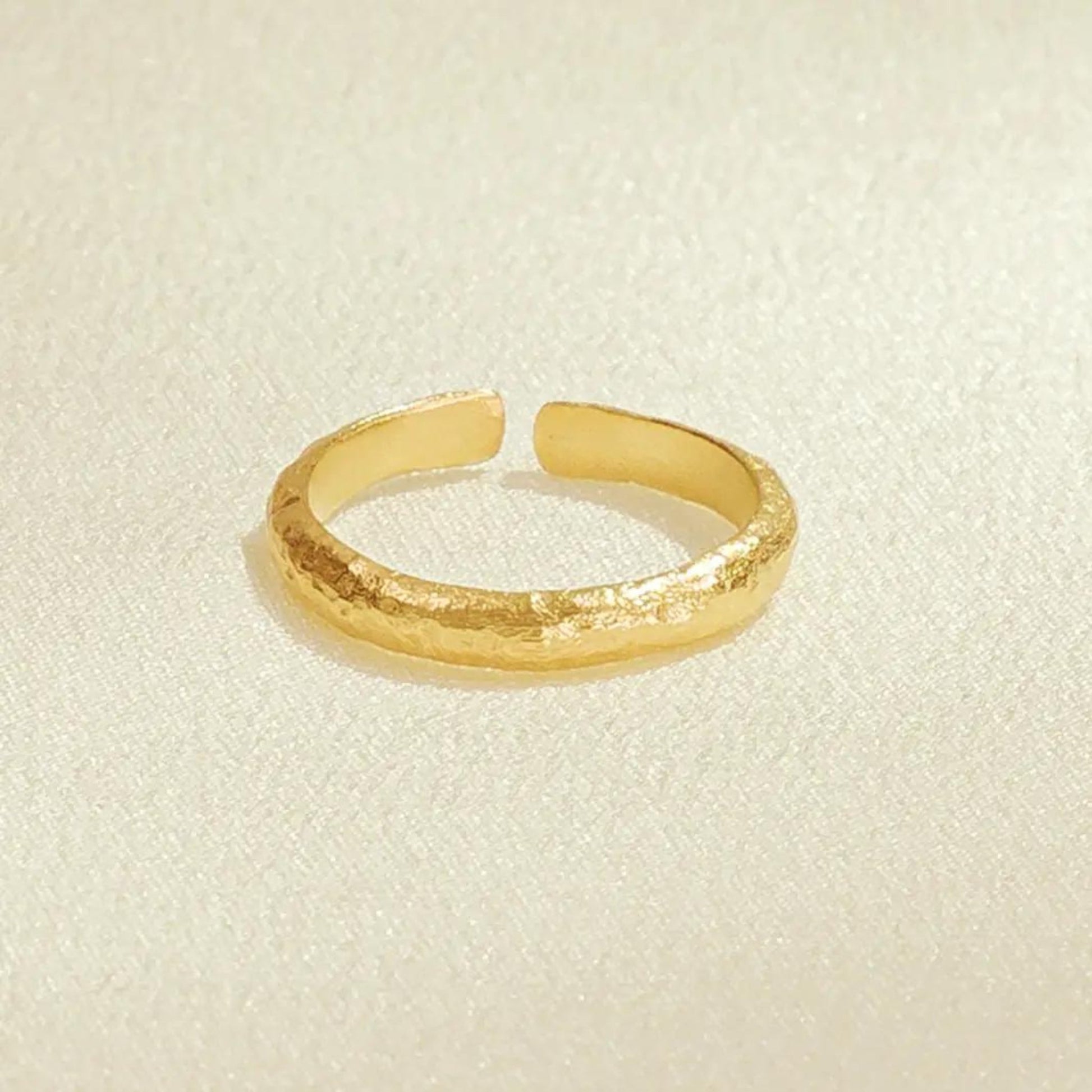 Cléo Ring | Waterproof - The Little Jewellery Company