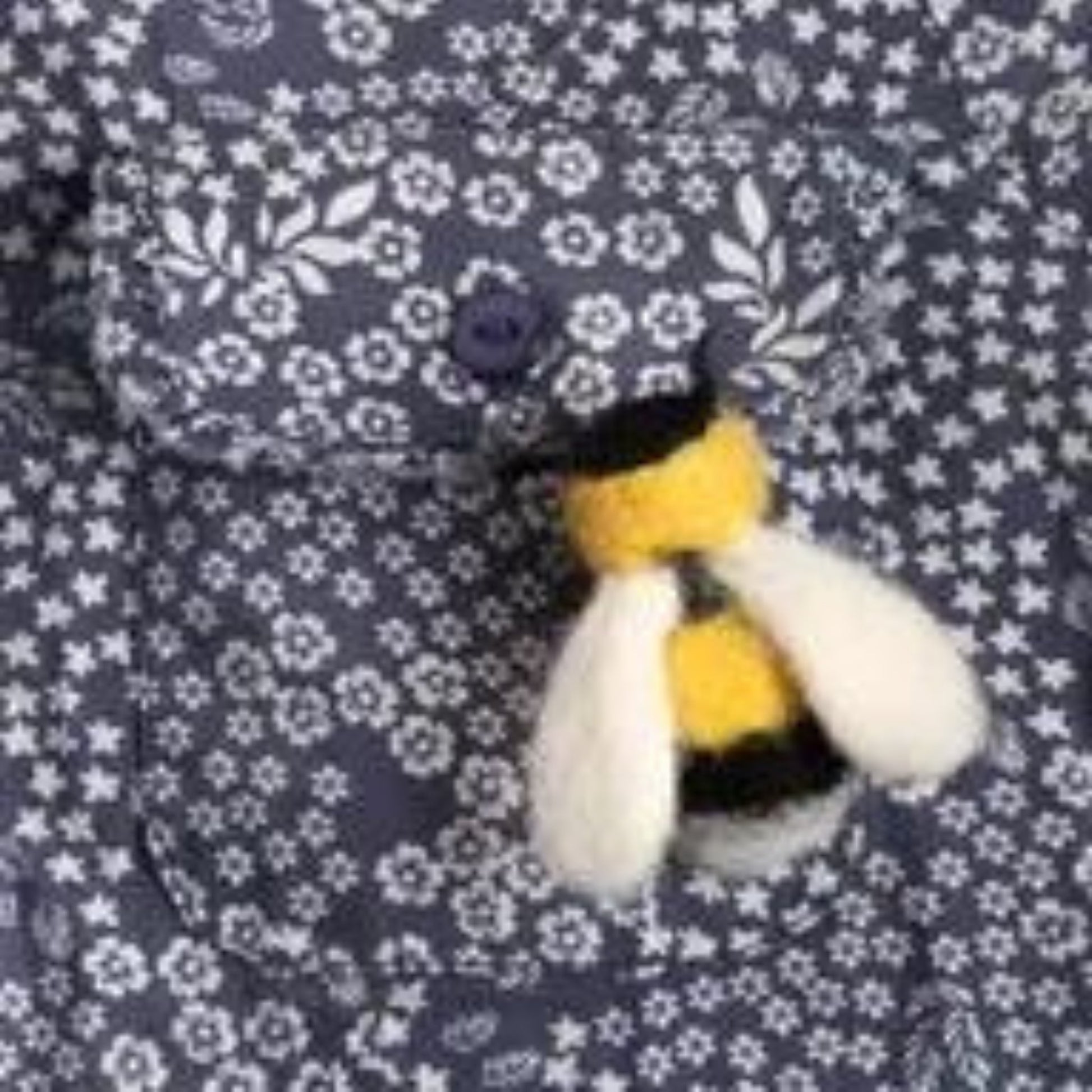 Bee Brooch Needle Felting Kit - The Little Jewellery Company