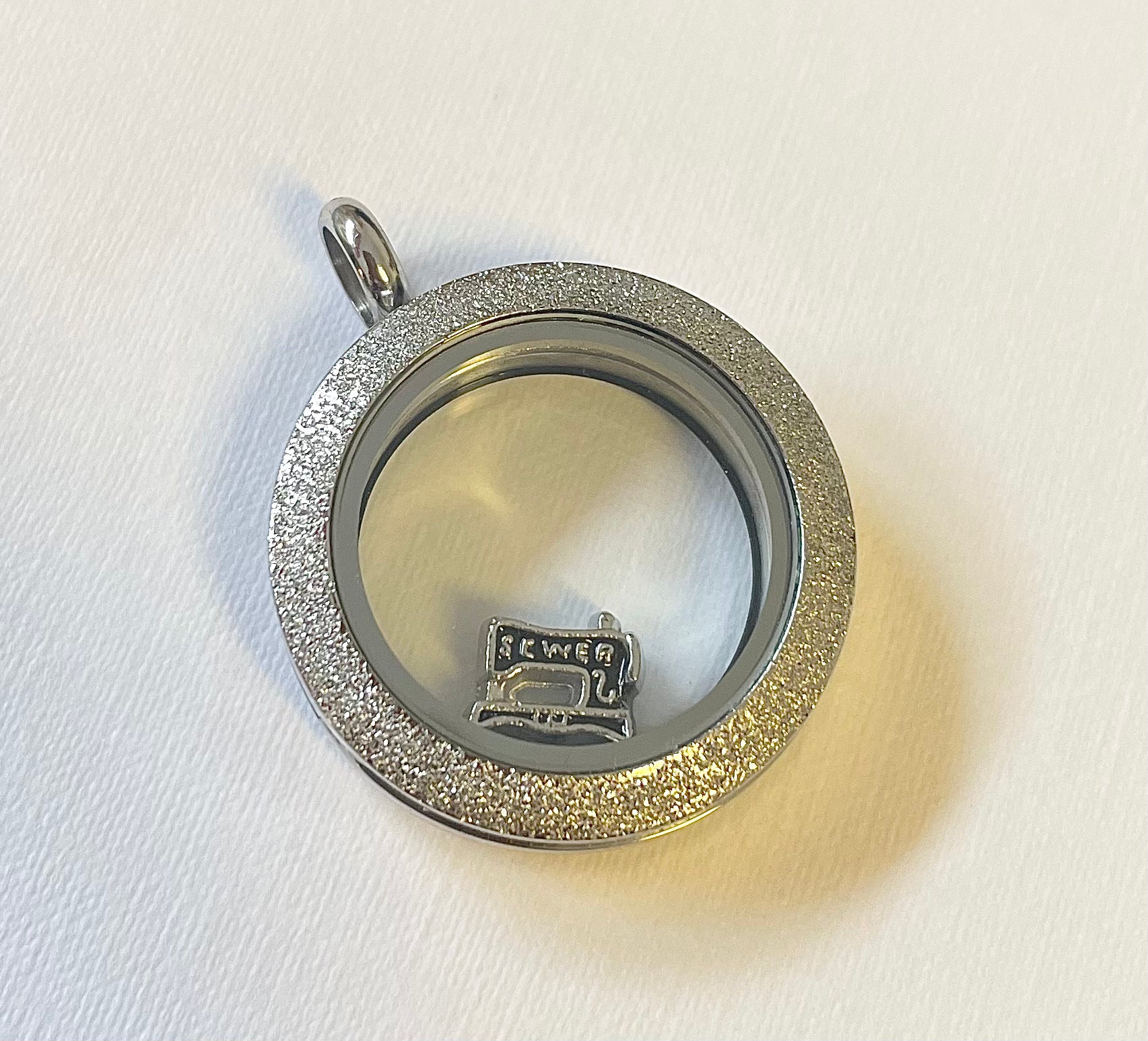 Memory Locket Charm - Sewing Machine