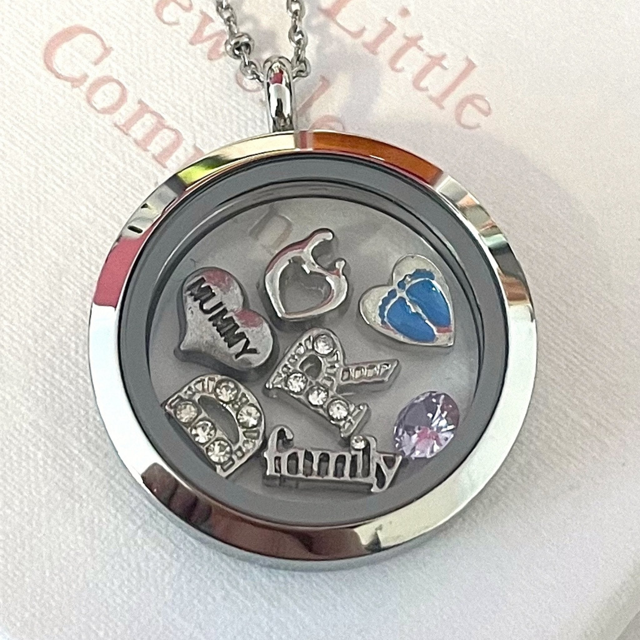 New Belk Heart Stainless Steel Floating Charm Glass Memory Locket Necklace  | Floating charms, Memory locket, Locket necklace