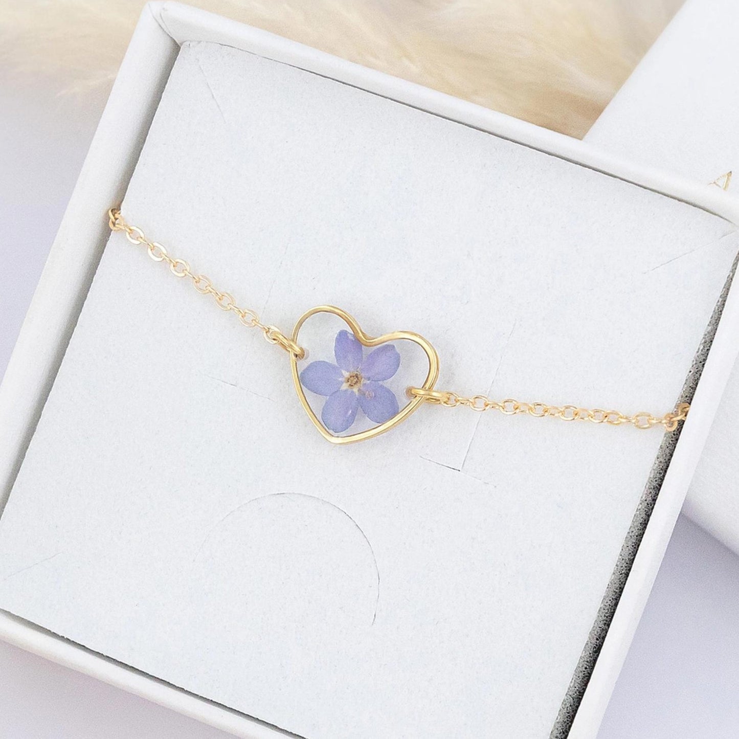 OPHELIA Heart Bracelet With Real Dried Forget-Me-Nots (Gold-Plated) - The Little Jewellery Company